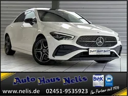 Weiß Gebraucht 2024 Mercedes CLA200 AMG line Limousine | 34.990 € (Guter Preis)