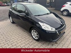 Schwarz Gebraucht 2014 Peugeot 208 Active Kleinwagen | 4.990 € (Fairer Preis)