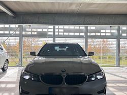 Silber Gebraucht 2021 BMW 320 Kombi | 23.500 € (Guter Preis)