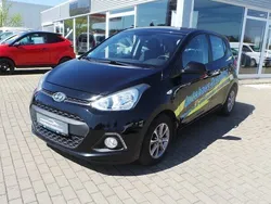 Schwarz Gebraucht 2016 Hyundai i10 YES! Kleinwagen | 6.900 € (Etwas zu teuer)
