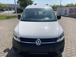 Weiß Gebraucht 2018 VW Caddy Van / Kleinbus | 6.799 €
