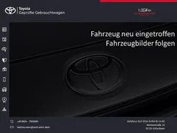 Rot Gebraucht 2017 Toyota Yaris Edition-S Limousine | 8.990 € (Fairer Preis)