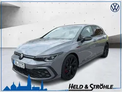 Mondsteingrau Gebraucht 2024 VW Golf VIII GTI Limousine | 36.780 € (Etwas zu teuer)