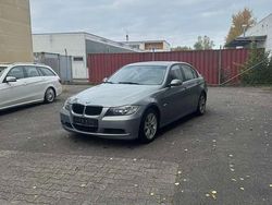 Grün Gebraucht 2006 BMW 318 Limousine | 2.690 € (Guter Preis)