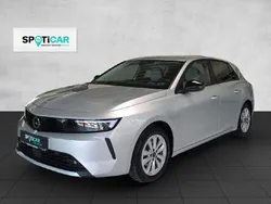 Silber Gebraucht 2024 Opel Astra Elegance Limousine | 24.990 € (Etwas zu teuer)
