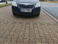 Schwarz Gebraucht 2008 Skoda Fabia Kleinwagen | 1.500 €