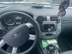 Weiß Gebraucht 2009 Ford Kuga SUV | 4.499 €
