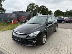 Schwarz Gebraucht 2011 Hyundai i30 Comfort Kombi | 2.690 € (Fairer Preis)