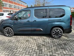 Blau Gebraucht 2025 Citroën Berlingo Van / Kleinbus | 30.795 €