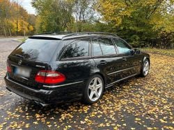 Schwarz Gebraucht 2006 Mercedes E63 AMG AMG Kombi | 16.900 € (Teuer)