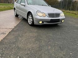 Silber Gebraucht 2000 Mercedes C320 Limousine | 2.300 € (Guter Preis)