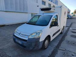 Weiß Gebraucht 2010 Citroën Berlingo Van / Kleinbus | 4.000 € (Teuer)