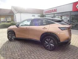 Akatsuki copper/black Gebraucht 2023 Nissan Ariya Evolve SUV | 47.970 € (Fairer Preis)
