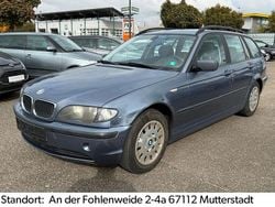 Blau Gebraucht 2003 BMW 318 Sport Line Kombi | 990 € (Guter Preis)