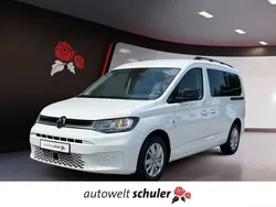 Weiß Gebraucht 2023 VW Caddy Maxi Life Van / Kleinbus | 35.549 € (Etwas zu teuer)