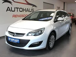 Weiß Gebraucht 2016 Opel Astra Selection Kombi | 6.990 € (Fairer Preis)