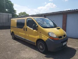 Gelb Gebraucht 2006 Renault Trafic Van | 4.500 € (Teuer)