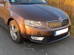 Braun Gebraucht 2014 Skoda Octavia Kombi | 8.300 € (Guter Preis)