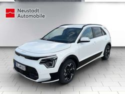 Weiß Gebraucht 2023 Kia e-Niro Inspiration SUV | 30.980 € (Etwas zu teuer)