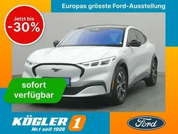Weiß Gebraucht 2022 Ford Mustang Mach-E SUV | 35.970 € (Etwas zu teuer)