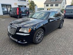Schwarz Gebraucht 2014 Lancia Thema Platinum Limousine | 19.900 €