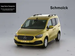 Gelb Gebraucht 2023 Mercedes T180 Progressive Van / Kleinbus | 27.900 € (Fairer Preis)