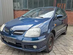 Blau Gebraucht 2005 Nissan Almera Tino Acenta+ Van / Kleinbus | 1.499 € (Fairer Preis)