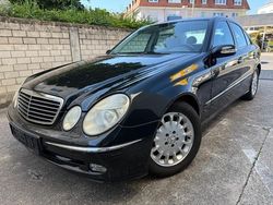 Schwarz Gebraucht 2004 Mercedes E200 Avantgarde Limousine | 5.490 € (Fairer Preis)