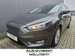 Grau Gebraucht 2016 Ford Focus Titanium Limousine | 9.990 € (Fairer Preis)