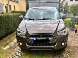 Braun Gebraucht 2015 Mitsubishi ASX Classic Collection SUV | 8.999 € (Fairer Preis)