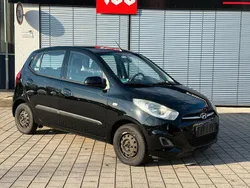 Schwarz Gebraucht 2013 Hyundai i10 Edition Kleinwagen | 2.700 € (Fairer Preis)