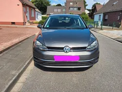 Grau Gebraucht 2018 VW Golf VII Trendline Limousine | 10.750 € (Superpreis)