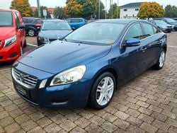 Blau Gebraucht 2012 Volvo S60 Limousine | 7.750 €