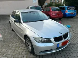 Silber Gebraucht 2008 BMW 318 Limousine | 2.500 € (Superpreis)