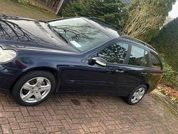 Blau Gebraucht 2005 Mercedes C200 Kombi | 1.500 € (Guter Preis)