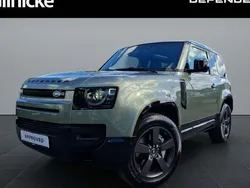 Grün Gebraucht 2024 Land Rover Defender SE Dynamic SUV | 71.890 €