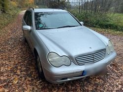 Silber Gebraucht 2003 Mercedes C200 Kombi | 999 € (Fairer Preis)