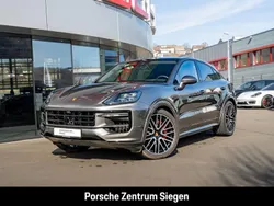 Quarzitgraumetallic Gebraucht 2024 Porsche Cayenne S E-Hybrid SUV | 137.800 € (Fairer Preis)