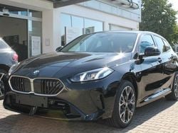 Saphirschwarz metallic Neu 2025 BMW 118 Sport Line Kleinwagen | 33.606 € (Fairer Preis)