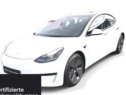 Weiß Gebraucht 2021 Tesla Model 3 Long Range RWD Limousine | 29.500 € (Etwas zu teuer)