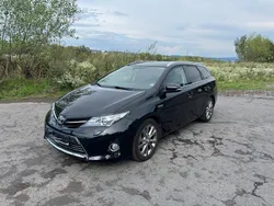 Schwarz Gebraucht 2014 Toyota Auris Hybrid Executive Kombi | 12.000 € (Fairer Preis)