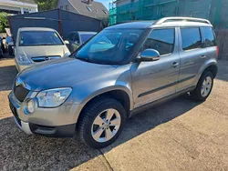 Grau Gebraucht 2012 Skoda Yeti SUV | 5.990 € (Guter Preis)