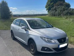 Silber Gebraucht 2011 Seat Ibiza ST Kombi | 4.000 € (Etwas zu teuer)
