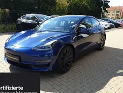 Blau Gebraucht 2020 Tesla Model 3 Performance Limousine | 31.500 € (Teuer)