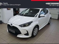 Weiß Gebraucht 2022 Toyota Yaris Hybrid Comfort Kleinwagen | 17.540 € (Guter Preis)