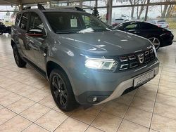Grau Gebraucht 2022 Dacia Duster Extreme SUV | 21.800 € (Fairer Preis)