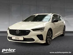 Weiß Gebraucht 2021 Opel Insignia Kombi | 23.440 € (Guter Preis)