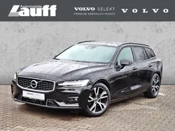 Onyx black metallic Gebraucht 2020 Volvo V60 R-Design Kombi | 36.890 €