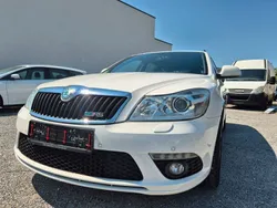 Weiß Gebraucht 2012 Skoda Octavia RS Kombi | 7.899 € (Guter Preis)