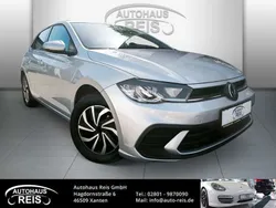Reflexsilber metallic (metallic) Gebraucht 2024 VW Polo Life Kleinwagen | 18.350 € (Guter Preis)